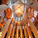 Art gothique. Le Mans. Cathédrale St-Julien. Choeur et voûte. Vue d'ensemble. XIIIe-XVe siècle. Architecture.